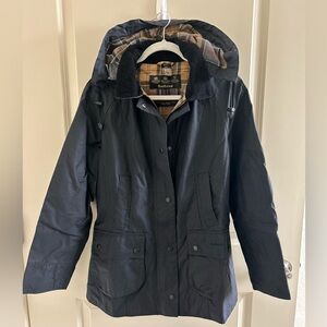 Barbour size 10 US Navy Blue Beadnell Wax Jacket Hooded Classic Tartan Lining